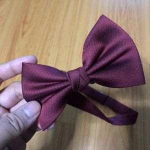 Bow tie